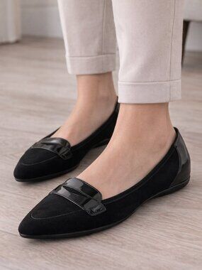 Anne Klein AK Sport Black Suede & patent leather trim shoes Women’s Size 7M